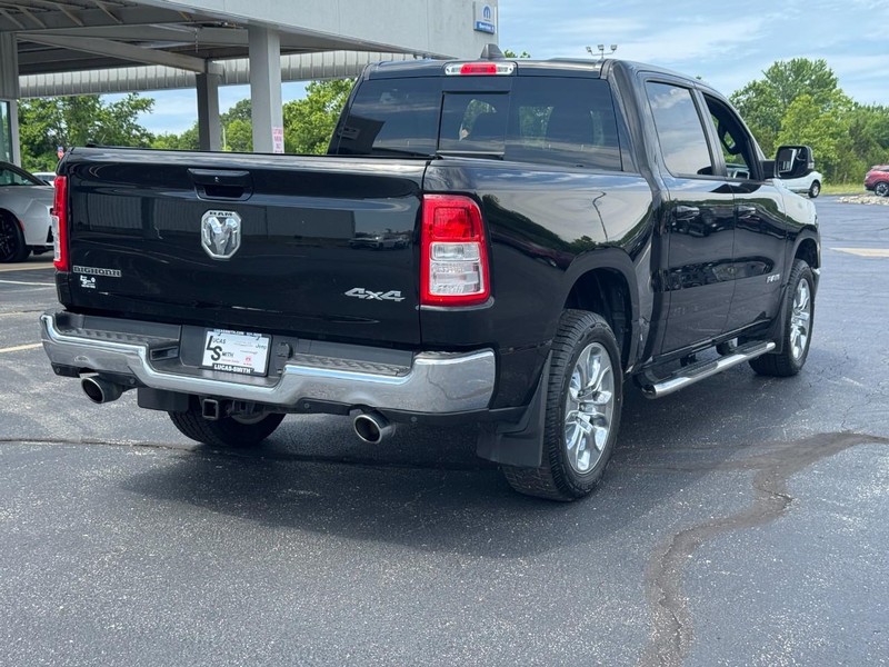 Ram 1500 Vehicle Full-screen Gallery Image 3