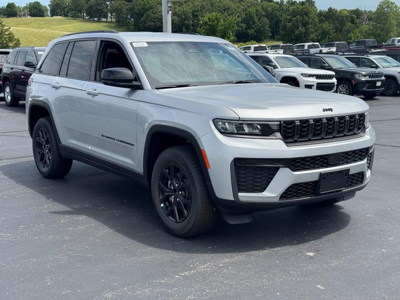 Jeep Grand Cherokee Vehicle Full-screen Gallery Image 2