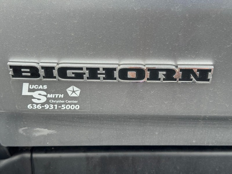 Ram 1500 Vehicle Full-screen Gallery Image 4