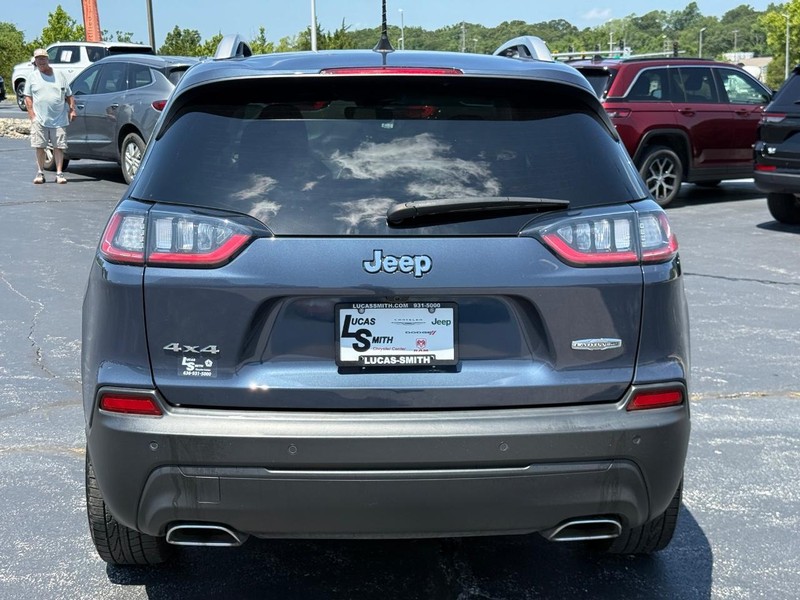 Jeep Cherokee Vehicle Full-screen Gallery Image 5