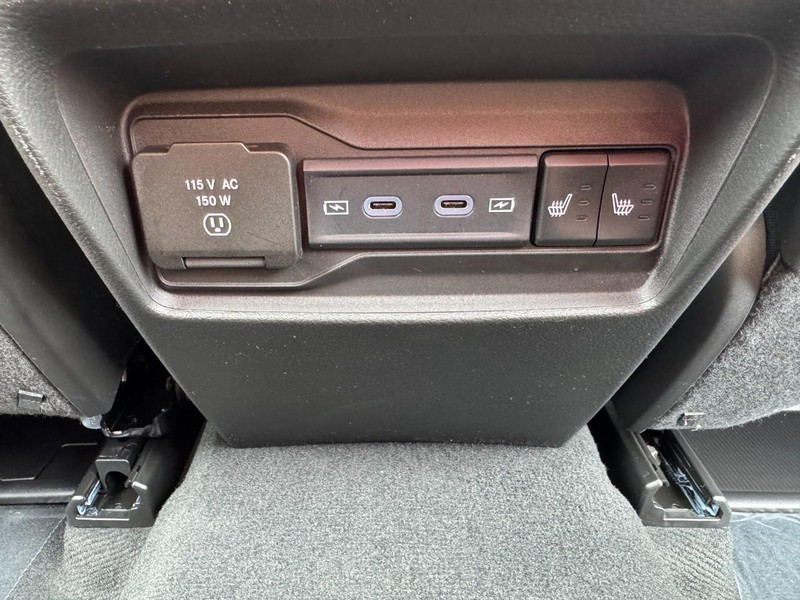 Jeep Grand Cherokee Vehicle Full-screen Gallery Image 6