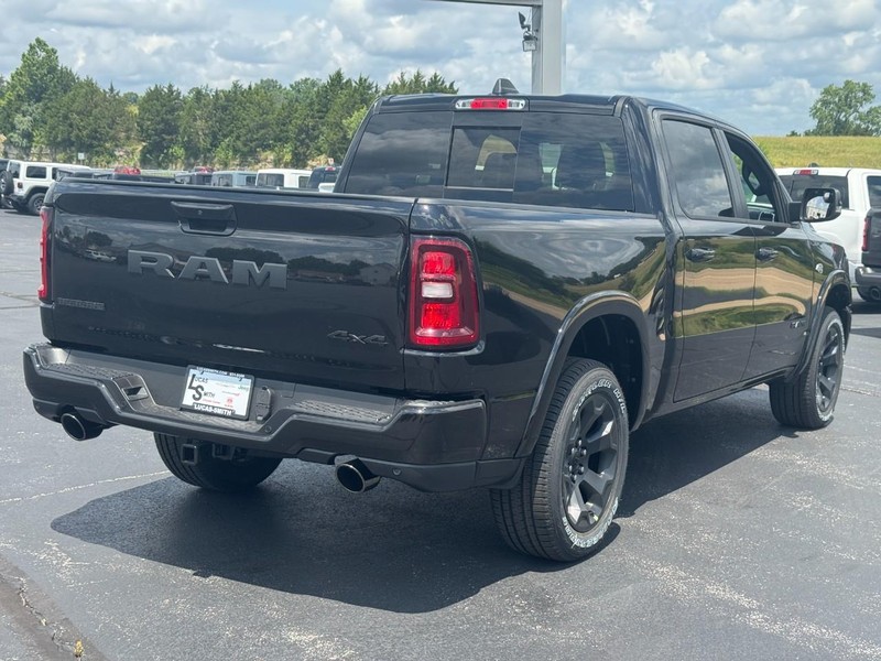 Ram 1500 Vehicle Full-screen Gallery Image 3