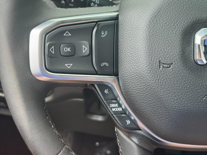 Ram 1500 Vehicle Full-screen Gallery Image 15