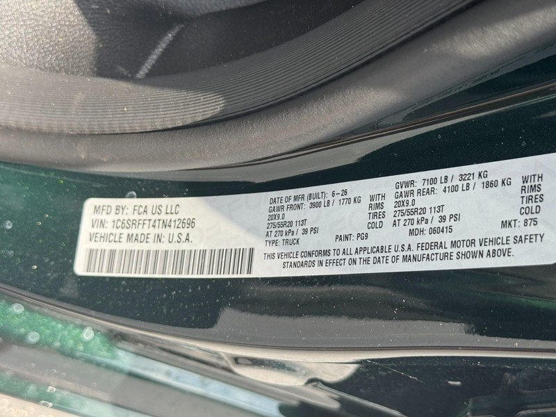 Ram 1500 Vehicle Full-screen Gallery Image 18