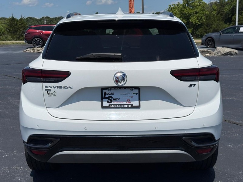 Buick Envision Vehicle Full-screen Gallery Image 05