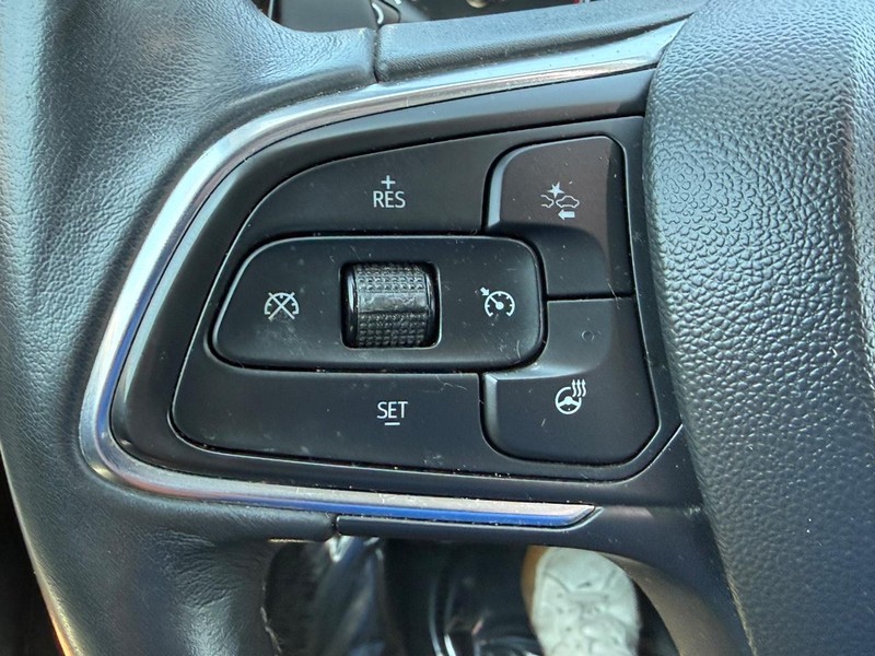 Buick Envision Vehicle Full-screen Gallery Image 18