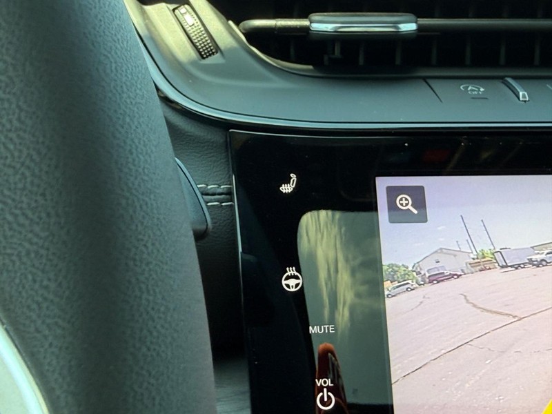 Jeep Grand Cherokee Vehicle Full-screen Gallery Image 17