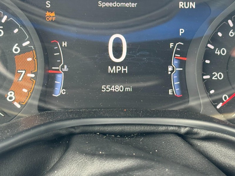 Jeep Compass Vehicle Full-screen Gallery Image 23