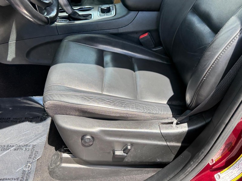 Jeep Grand Cherokee Vehicle Full-screen Gallery Image 18