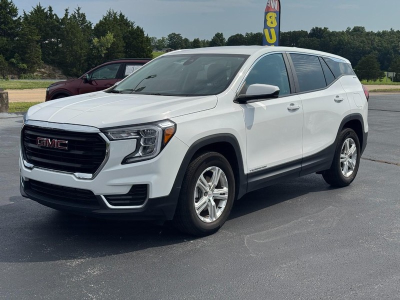 GMC Terrain Vehicle Full-screen Gallery Image 9