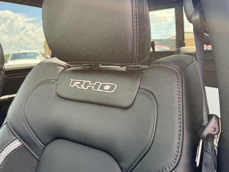 Ram 1500 Vehicle Full-screen Gallery Image 16