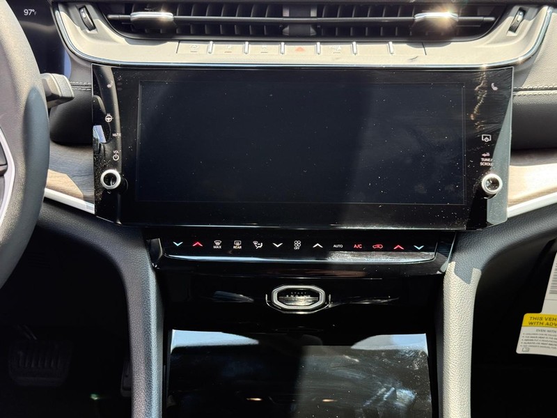 Jeep Grand Cherokee Vehicle Full-screen Gallery Image 8