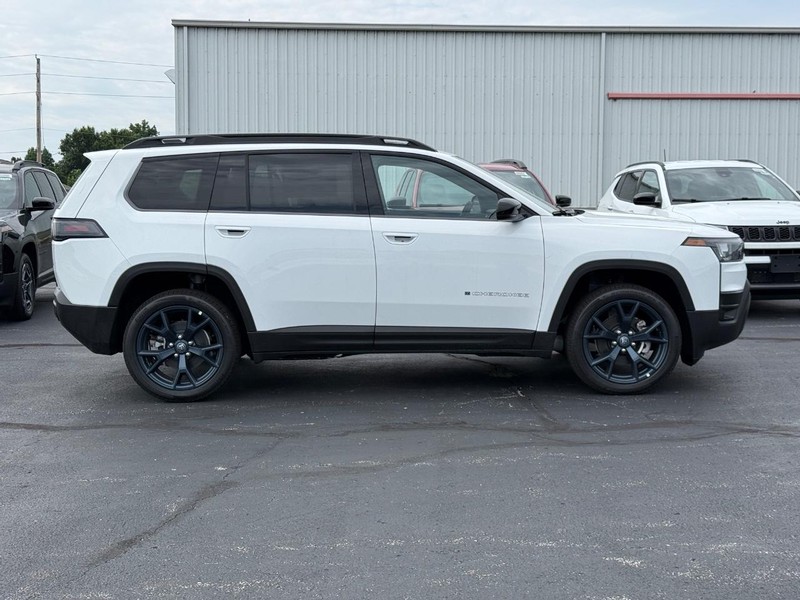 Jeep Cherokee Vehicle Full-screen Gallery Image 2