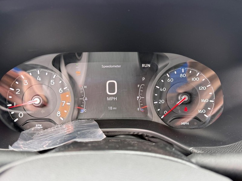 Jeep Compass Vehicle Full-screen Gallery Image 14
