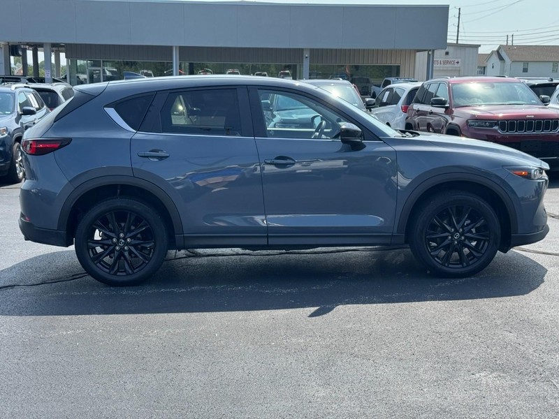 Mazda CX-5 Vehicle Full-screen Gallery Image 2