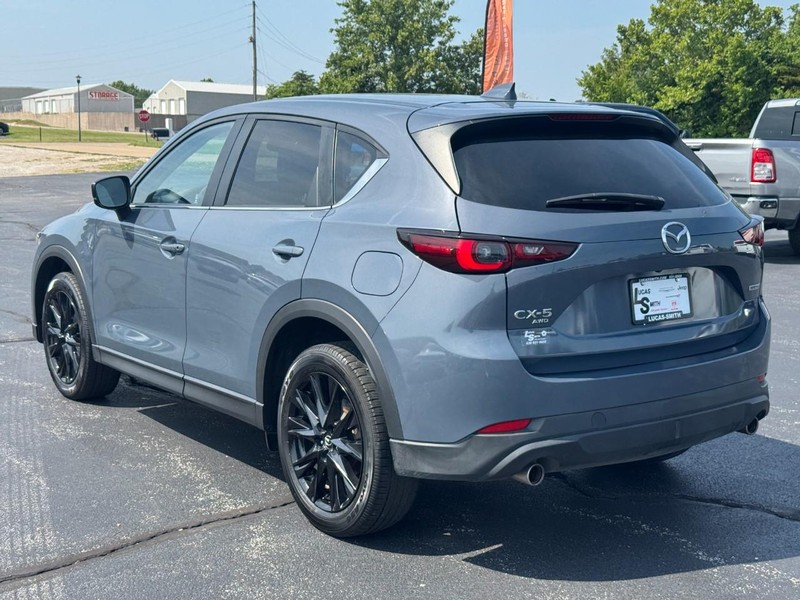 Mazda CX-5 Vehicle Full-screen Gallery Image 7