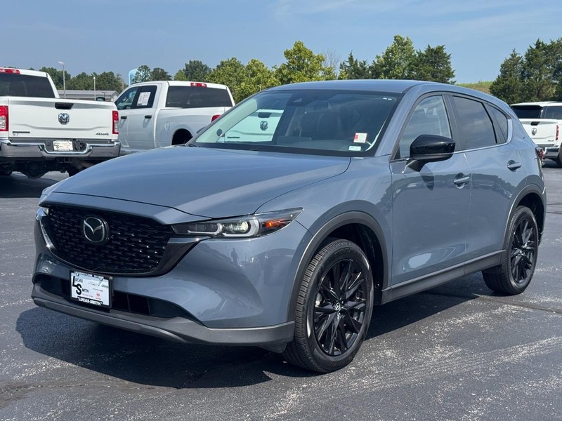 Mazda CX-5 Vehicle Full-screen Gallery Image 8