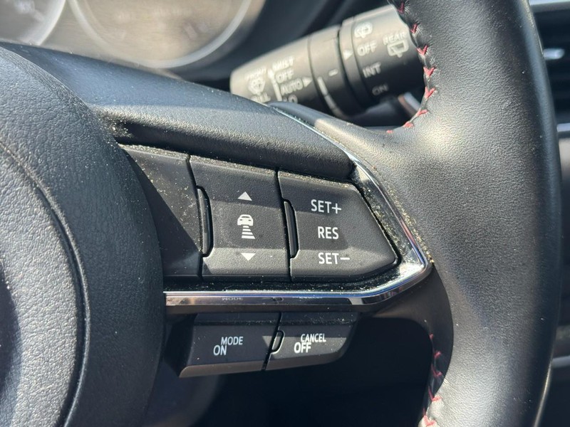 Mazda CX-5 Vehicle Full-screen Gallery Image 20