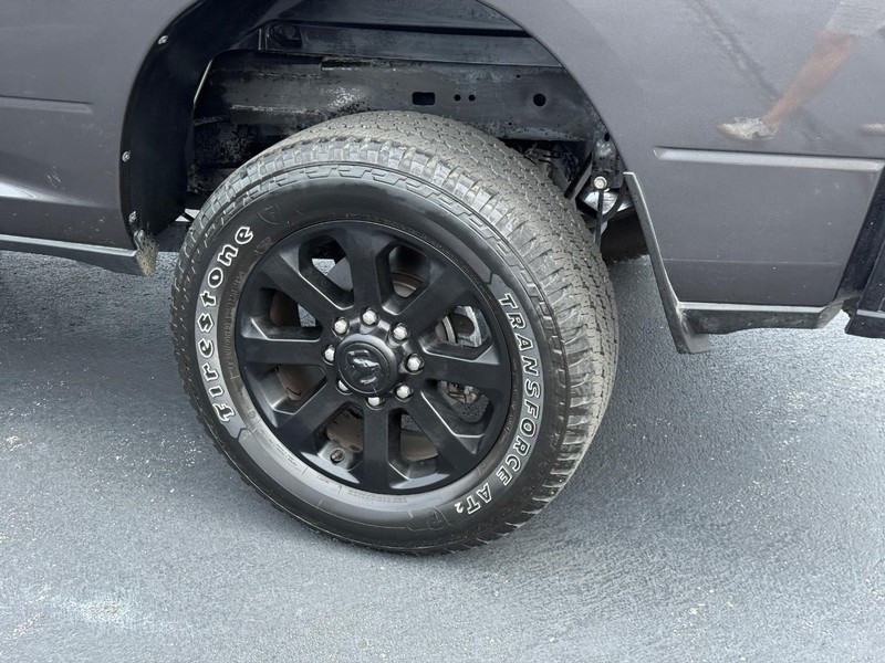 Ram 2500 Vehicle Full-screen Gallery Image 7