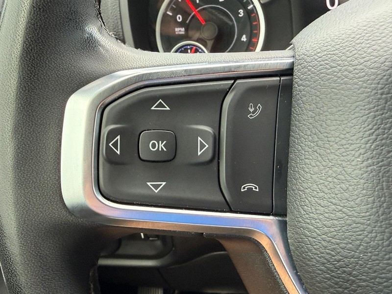 Ram 2500 Vehicle Full-screen Gallery Image 18