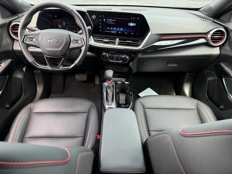 Chevrolet Trax Vehicle Full-screen Gallery Image 14