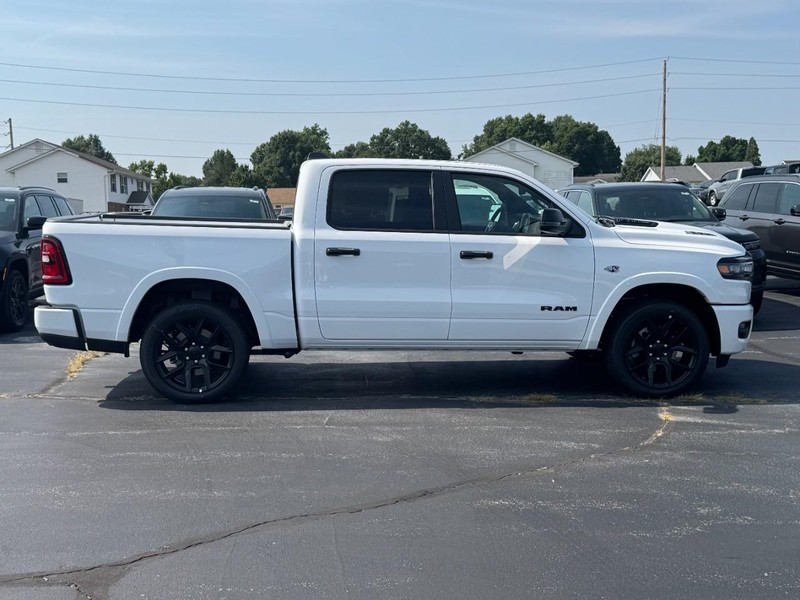 Ram 1500 Vehicle Full-screen Gallery Image 2