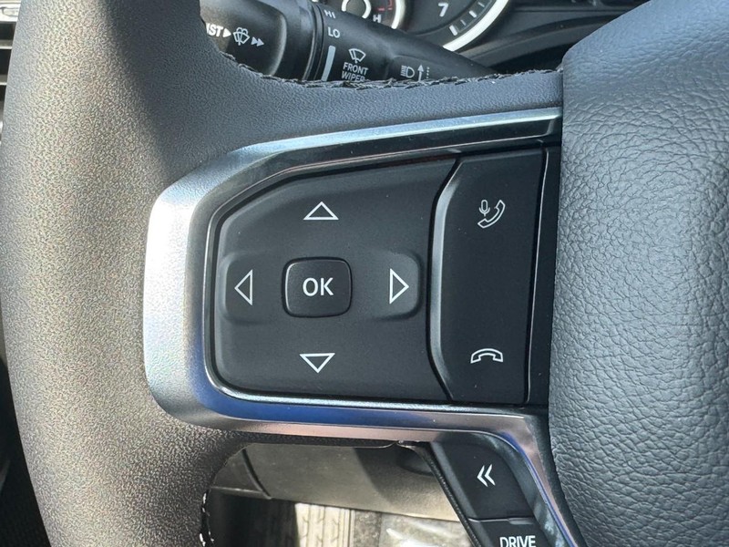 Ram 1500 Vehicle Full-screen Gallery Image 15