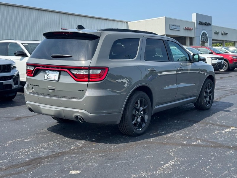 Dodge Durango Vehicle Full-screen Gallery Image 3