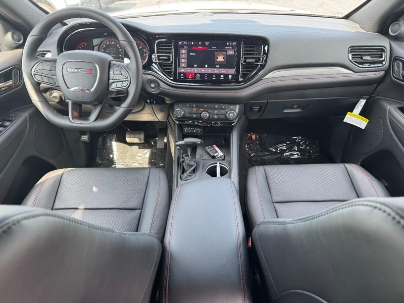 Dodge Durango Vehicle Full-screen Gallery Image 9