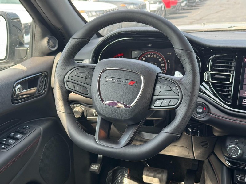 Dodge Durango Vehicle Full-screen Gallery Image 10
