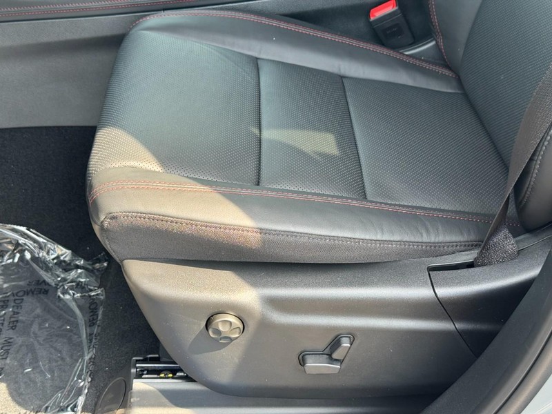 Dodge Durango Vehicle Full-screen Gallery Image 15