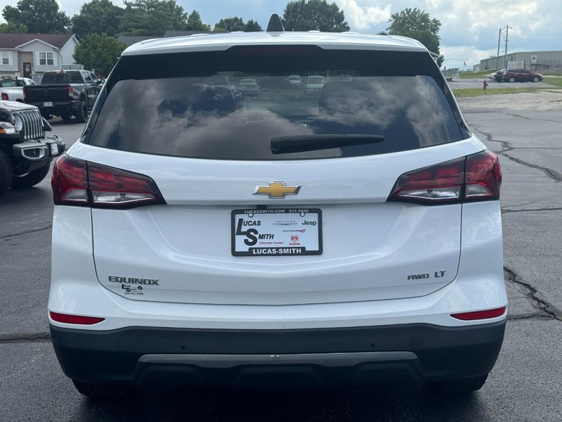 Chevrolet Equinox Vehicle Full-screen Gallery Image 04