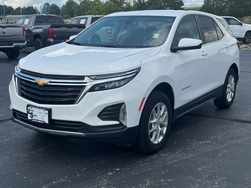 Chevrolet Equinox Vehicle Full-screen Gallery Image 09