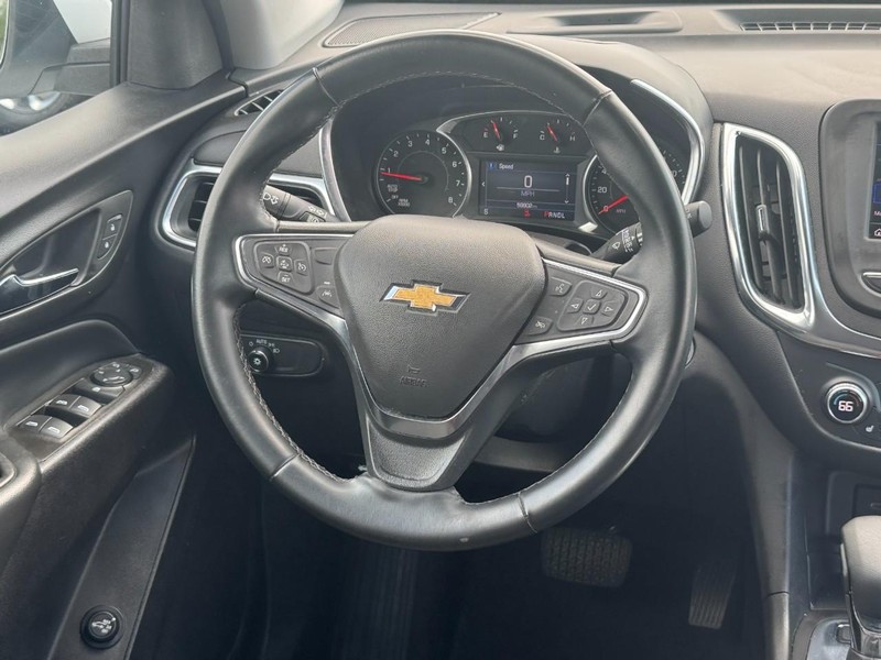 Chevrolet Equinox Vehicle Full-screen Gallery Image 14