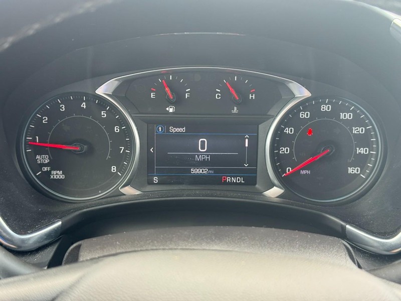 Chevrolet Equinox Vehicle Full-screen Gallery Image 22