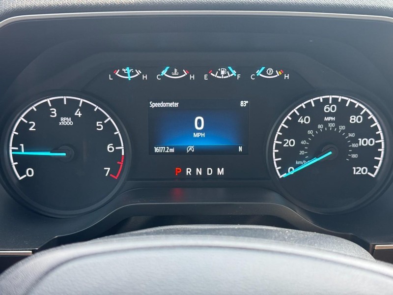 Ford F-150 Vehicle Full-screen Gallery Image 18