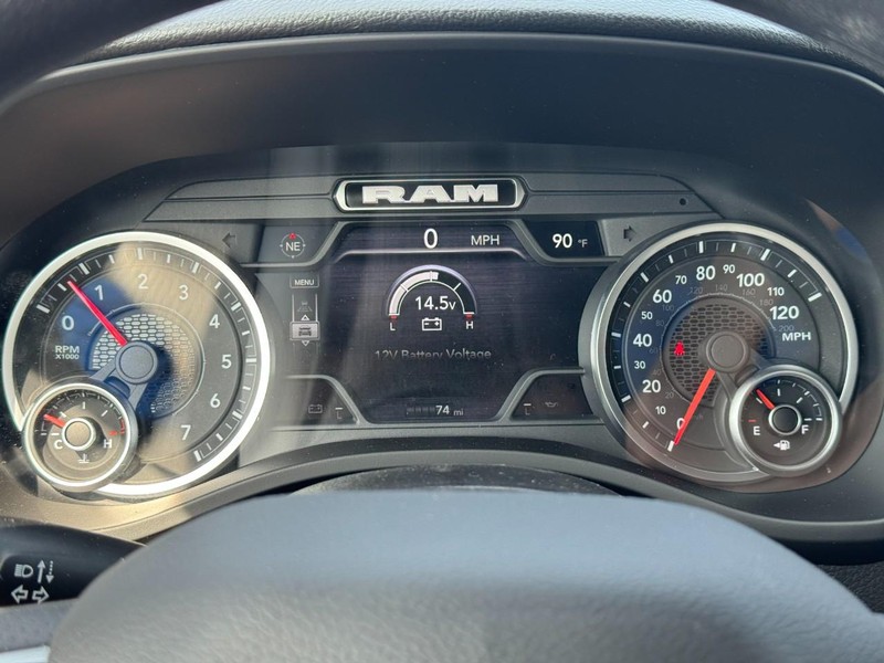 Ram 1500 Vehicle Full-screen Gallery Image 15
