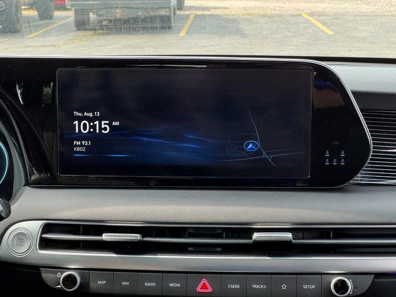 Hyundai Palisade Vehicle Full-screen Gallery Image 16
