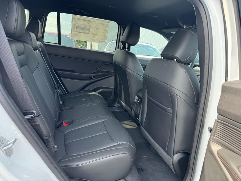 2026 Jeep Cherokee Limited - Photo 5