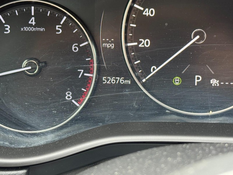 Mazda CX-30 Vehicle Full-screen Gallery Image 21
