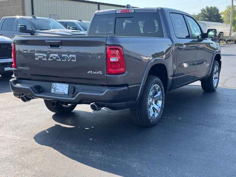 Ram 1500 Vehicle Full-screen Gallery Image 4