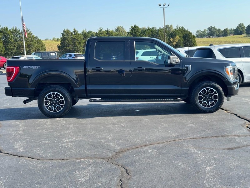 Ford F-150 Vehicle Full-screen Gallery Image 02