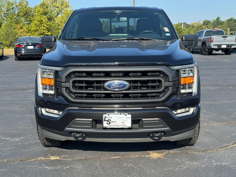 Ford F-150 Vehicle Full-screen Gallery Image 09
