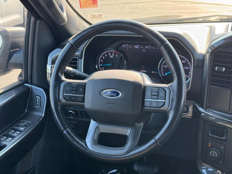 Ford F-150 Vehicle Full-screen Gallery Image 13