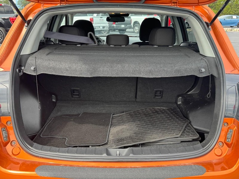Mitsubishi Outlander Sport Vehicle Full-screen Gallery Image 5