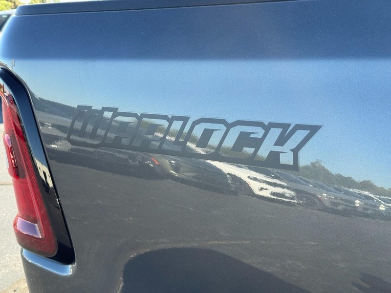 Ram 1500 Vehicle Full-screen Gallery Image 5