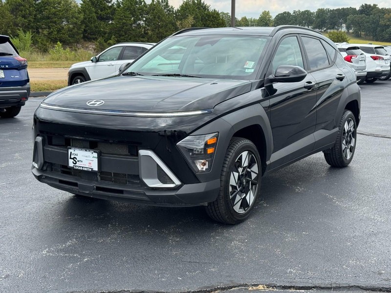 Hyundai Kona Vehicle Full-screen Gallery Image 8