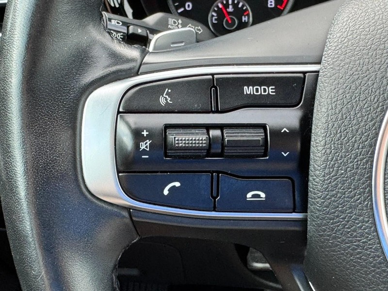 Kia K5 Vehicle Full-screen Gallery Image 21