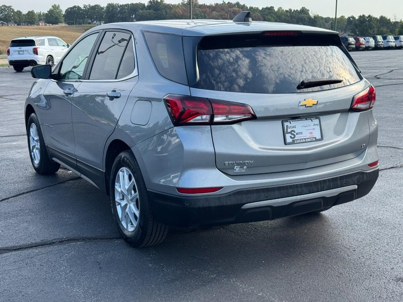 Chevrolet Equinox Vehicle Full-screen Gallery Image 7