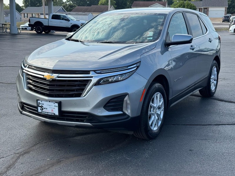 Chevrolet Equinox Vehicle Full-screen Gallery Image 9